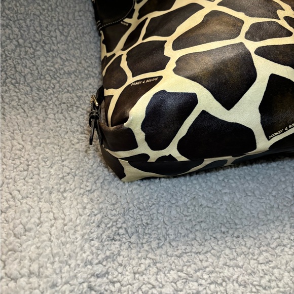 Dooney & Bourke - Picture 3 of 7